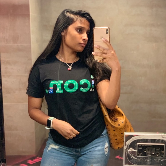 Meet your Posher, Sheinajoy - Picture 1 of 1